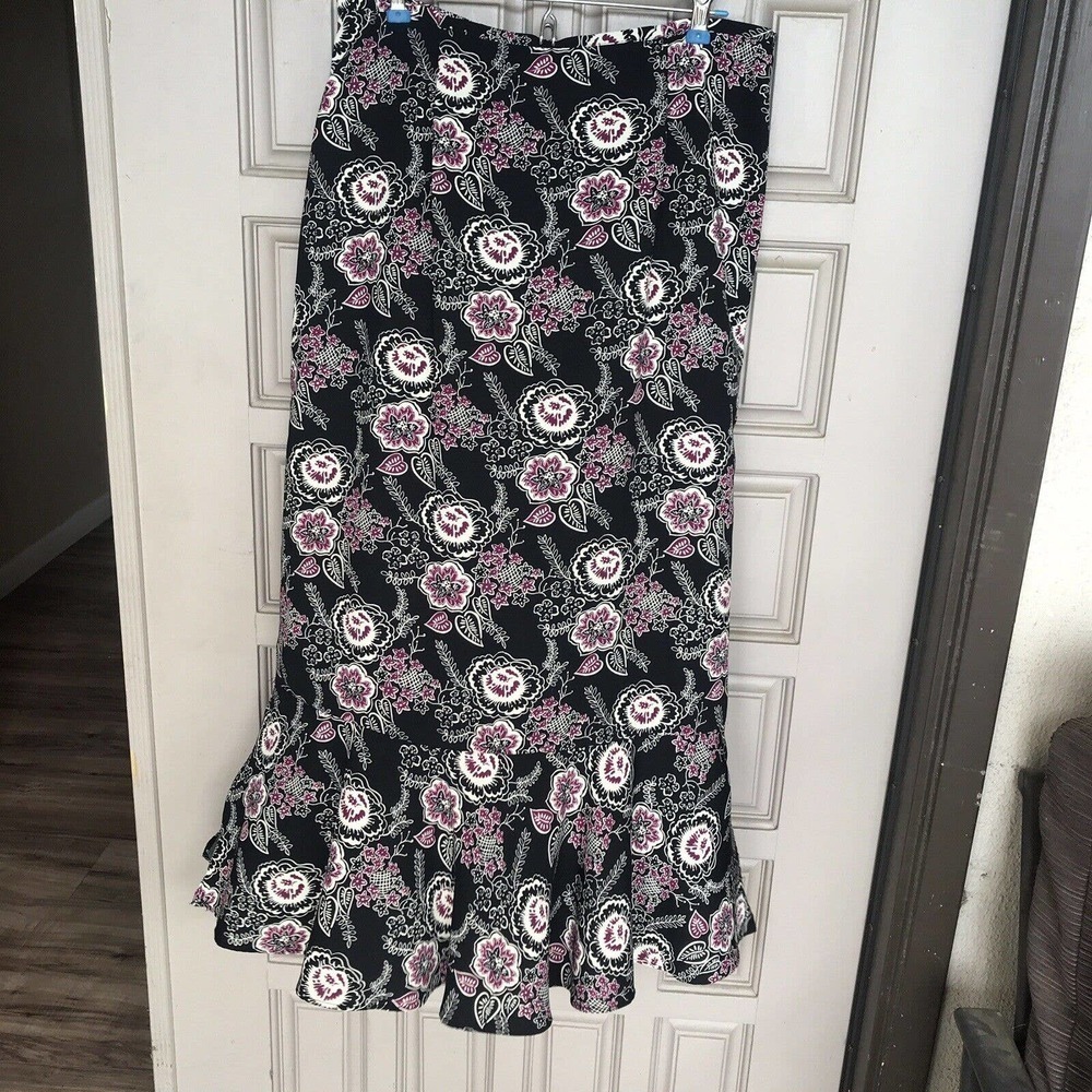 VTG Sag Harbor MIDI Skirt Floral/Black Sz10 Runs Small Ruffle Pre-Owned